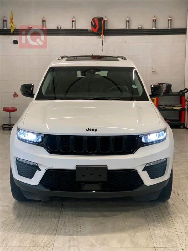 جيب جراند شيروكي 2023 للبيع في العراق - اربيل